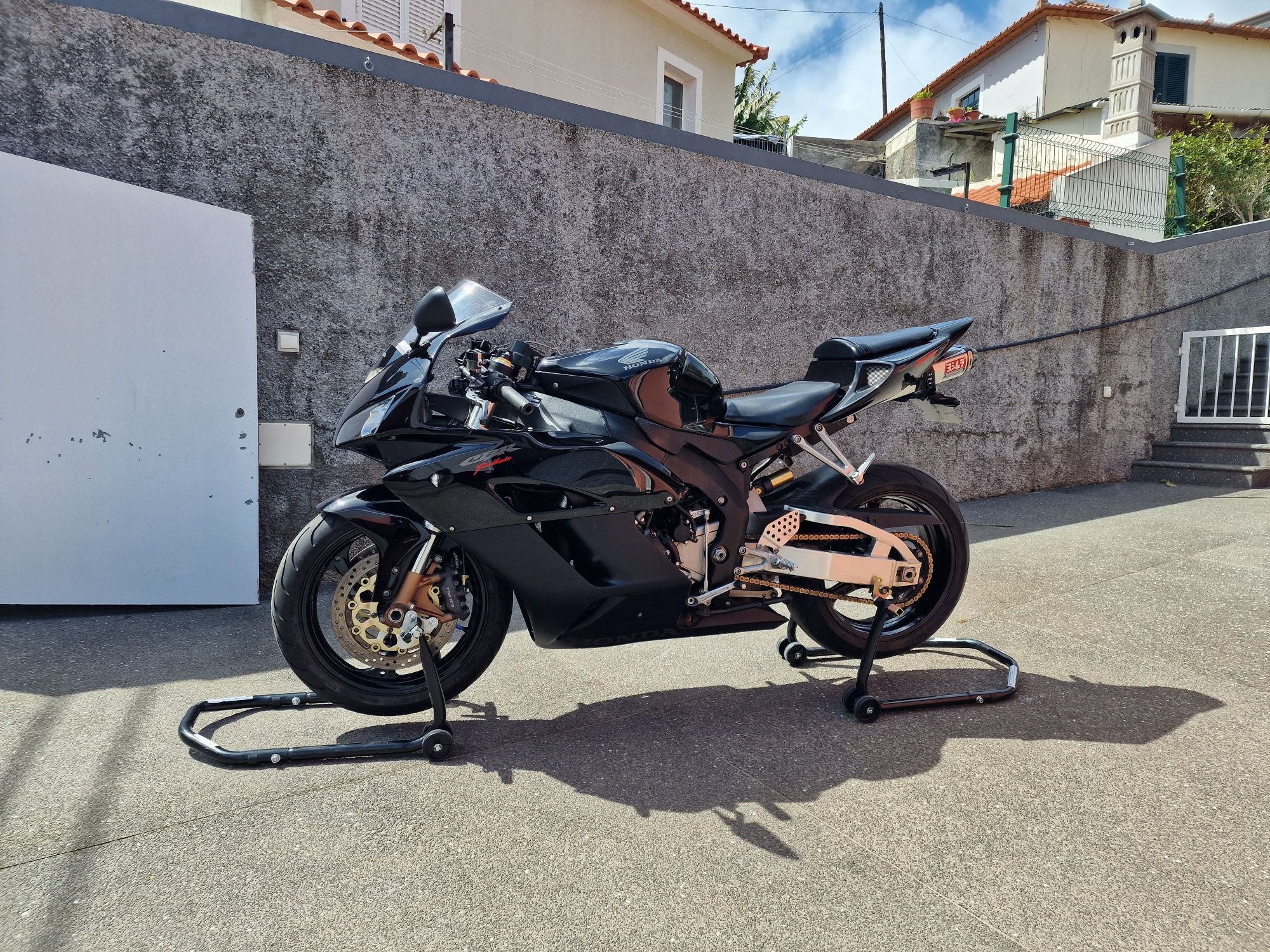 Honda  cbr1000rr