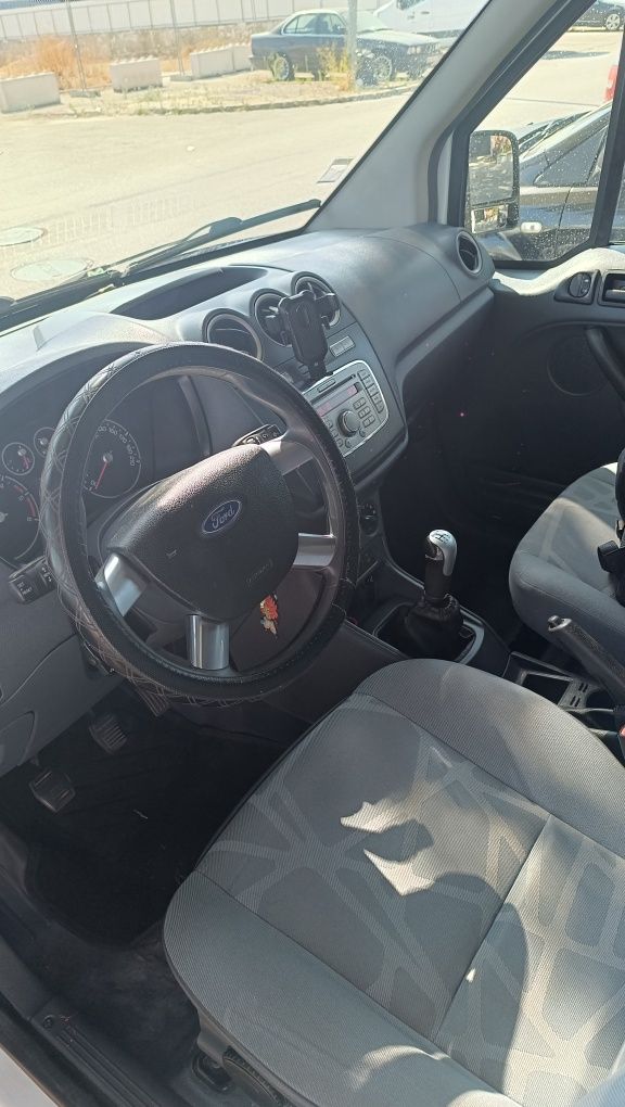 Ford transit 2011