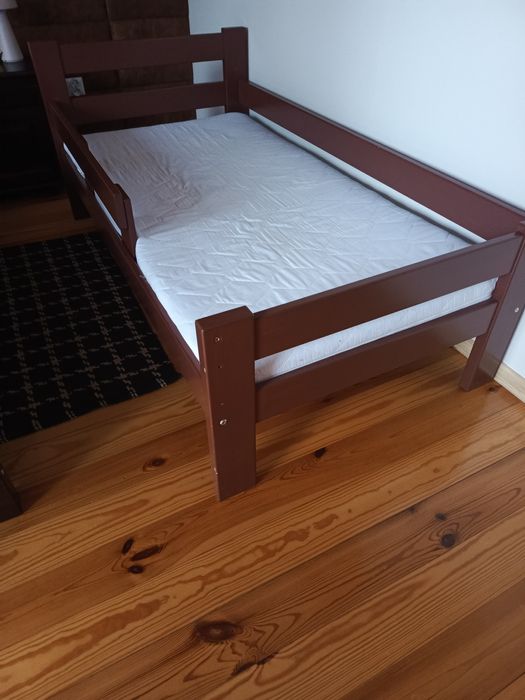 Sprzedam łóżko 180x90