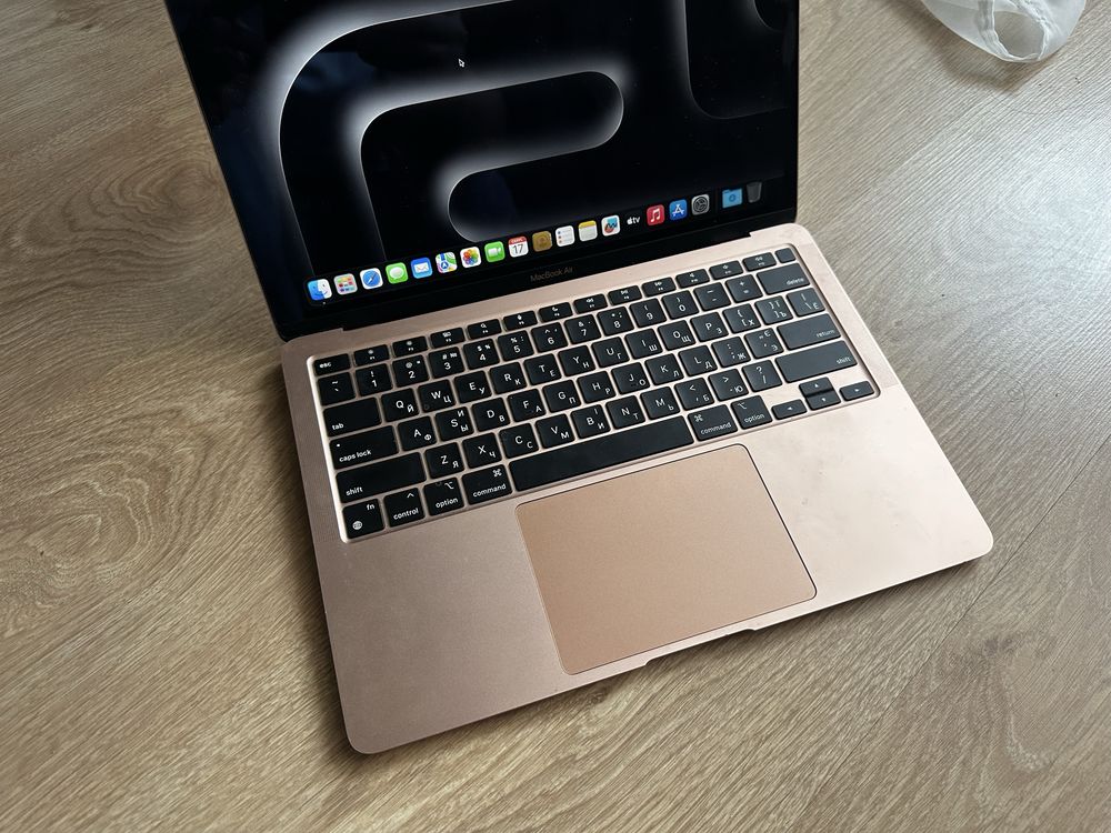Apple MacBook Air 2020 (M1) | Легкий, потужний та стильний ноутбук