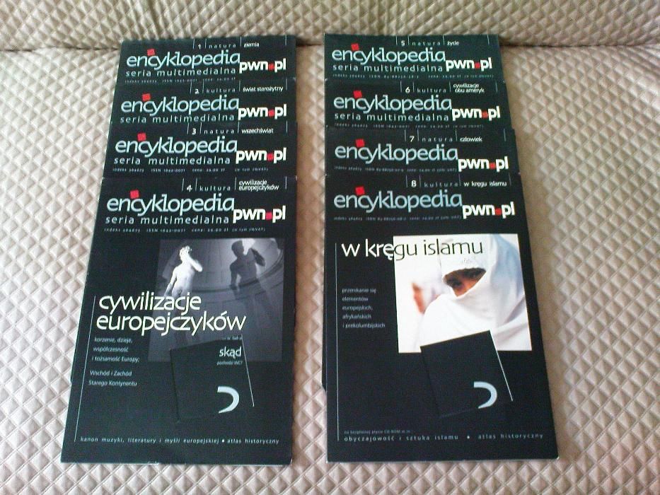 Encyklopedia pwn.pl - 8 numerów + płyty, plakaty, książeczki i pudełko