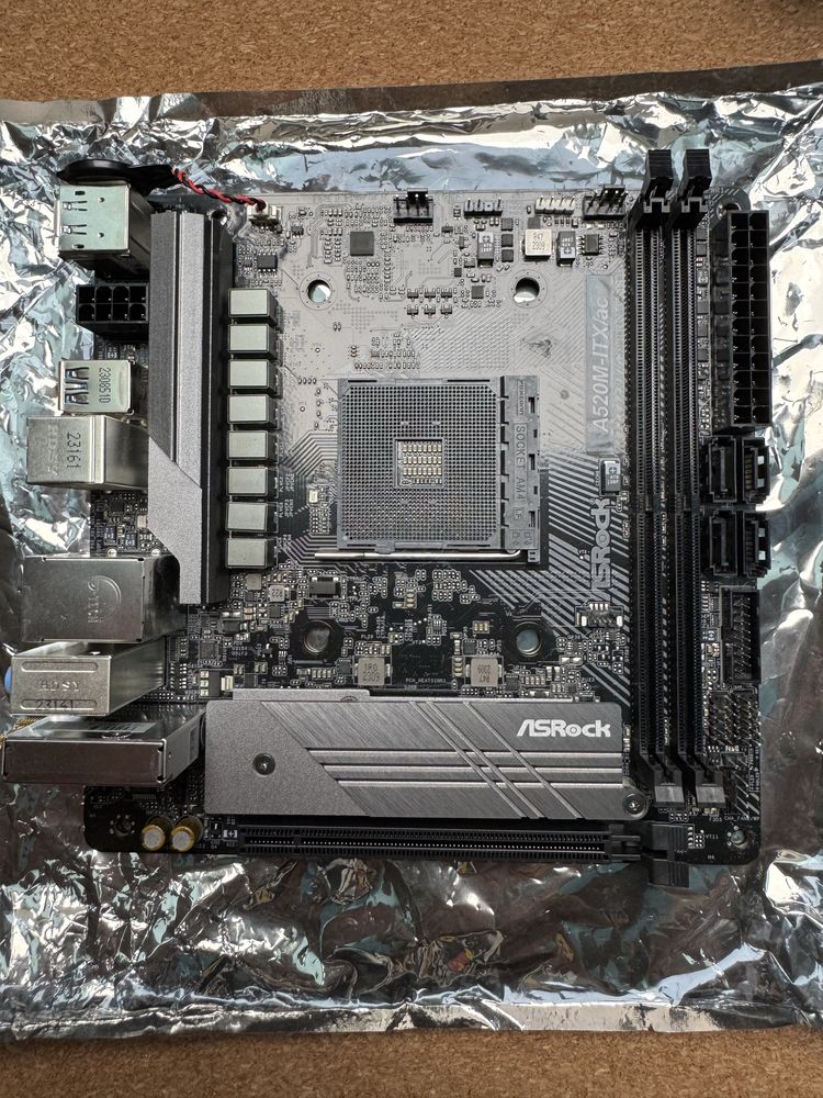 Płyta główna ASRock A520M-ITX/ac (Mini ITX, AM4)