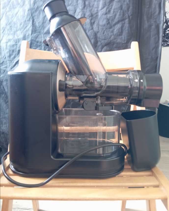 sokowirówka wolnoobrotowa PHILIPS HR1888/70
