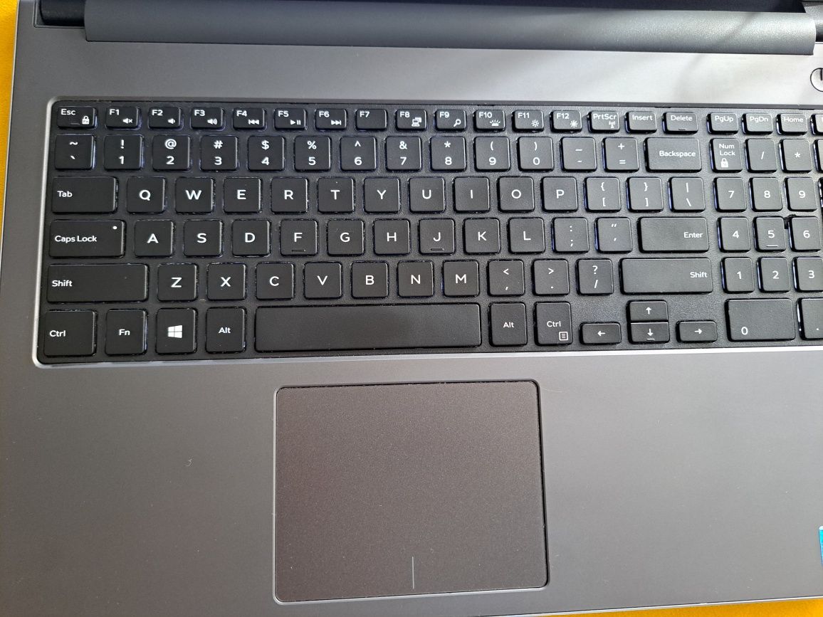 Laptop Dell Inspiron 5559