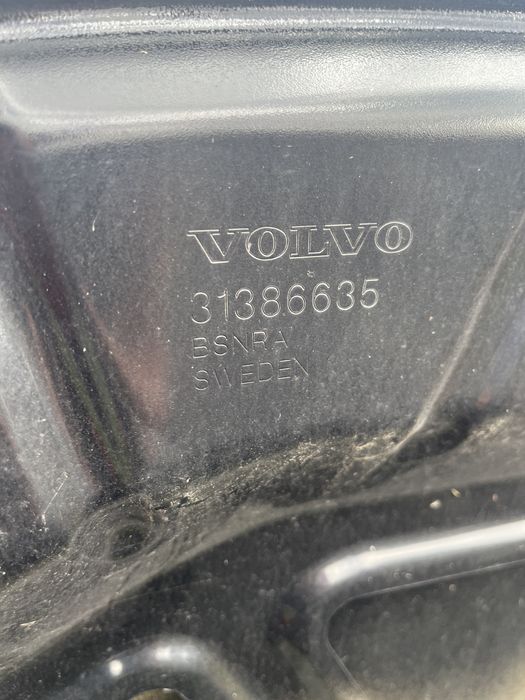 Maska Pokrywa Silnika Volvo S90/V90