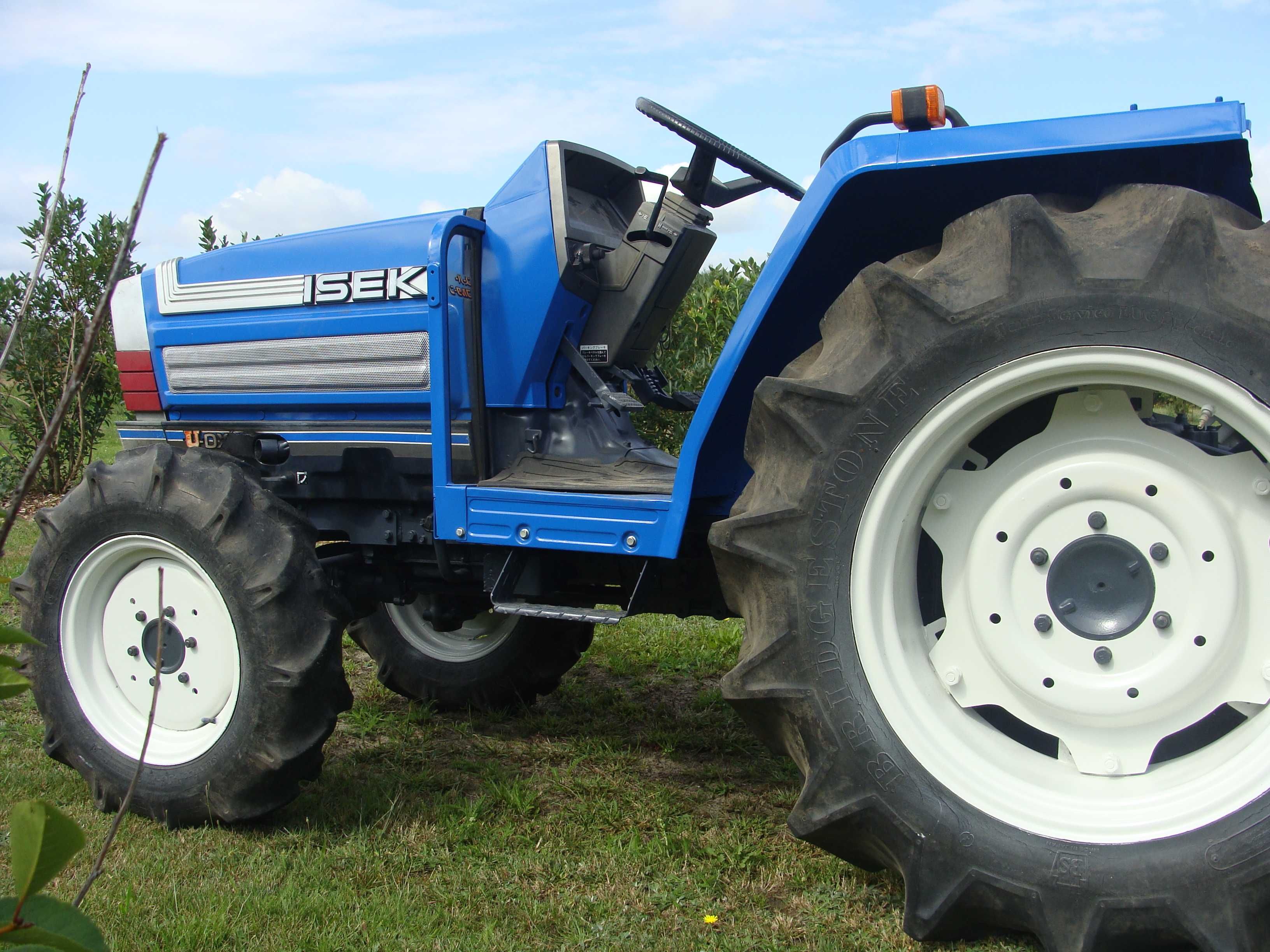 Ciągnik Iseki TA 312 traktorek japoński, komunalny do sadów ogrodów