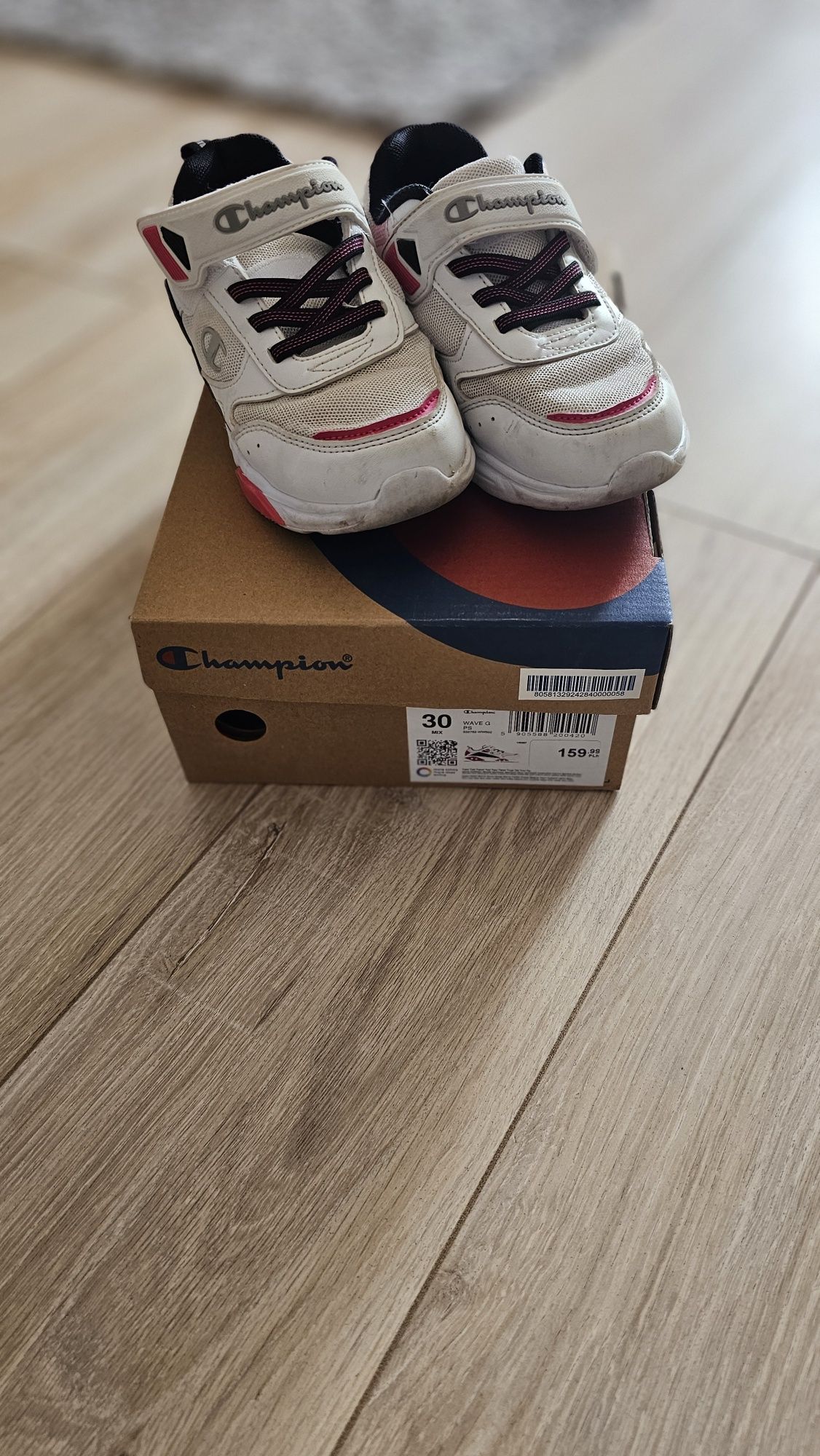 Buty dla dziewczynki świecące roz 30