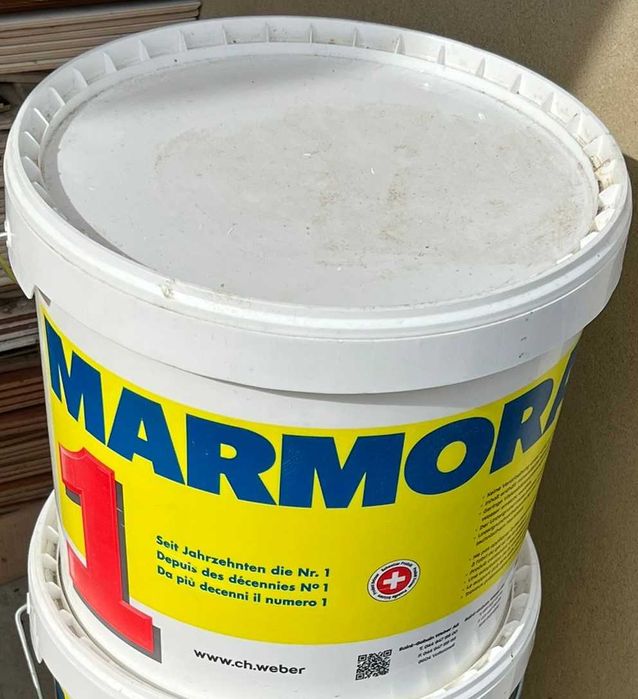 5 latas de Tintas Marmoram