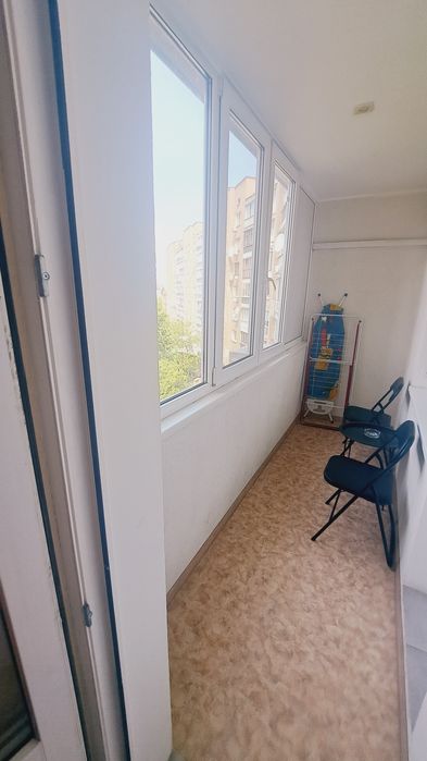 Центр, біля Будинку Торгівлі, 1к.подобово, почасово світло є завжди