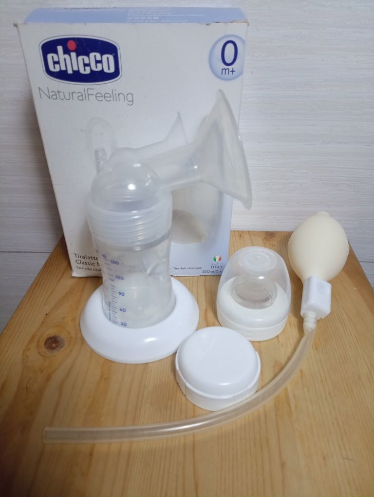 Bomba Tira Leite Chicco + Sacos de Conservação Medela