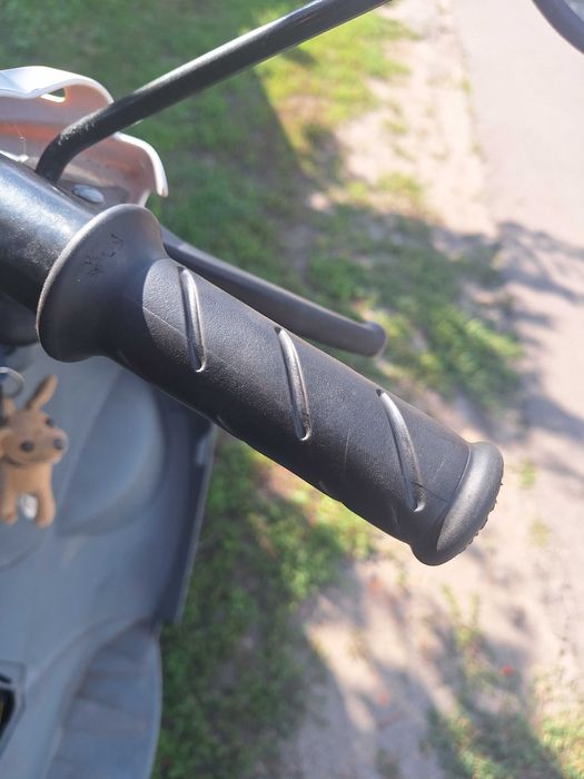 Продам скутер Peugeot ludix