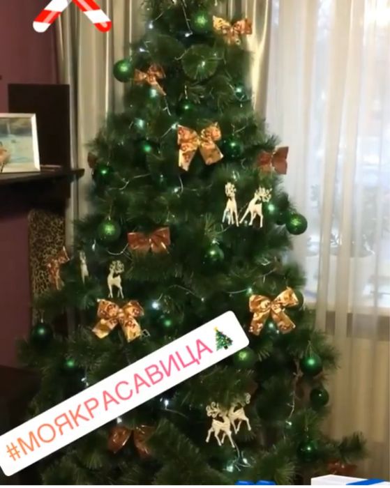 Сосна  искусственная сборная с пушистыми веточками 2,3 м