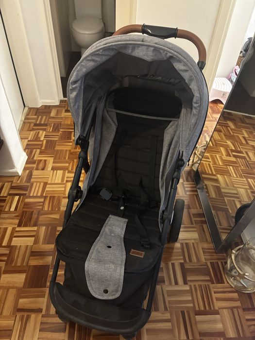 Carrinho de criança praticamente novo