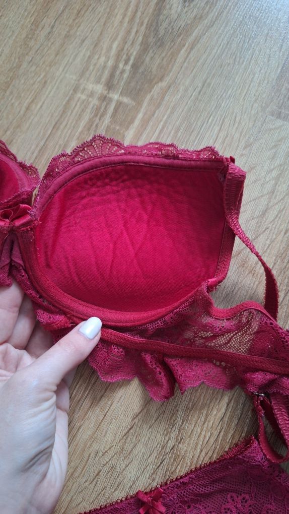 Komplet seksi bielizny na Walentynki 34