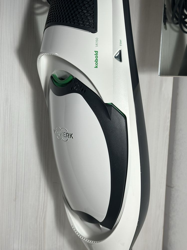 Vorwerk VK150 + EB370 odkurzacz pionowy
