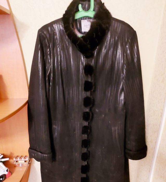 Пальто зимове жіноче