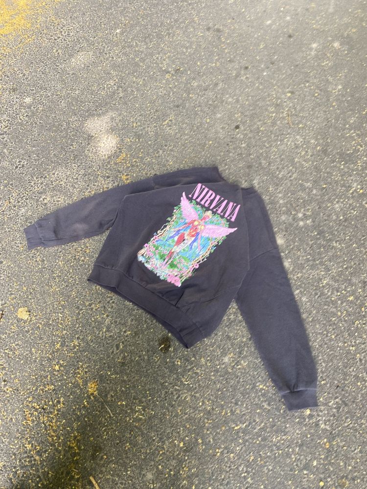 Кофта nirvana.