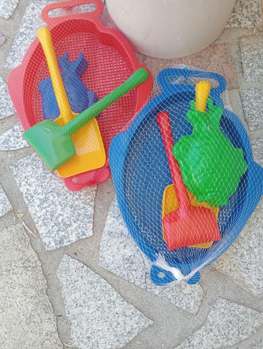 Conjunto de brinquedos de praia novos