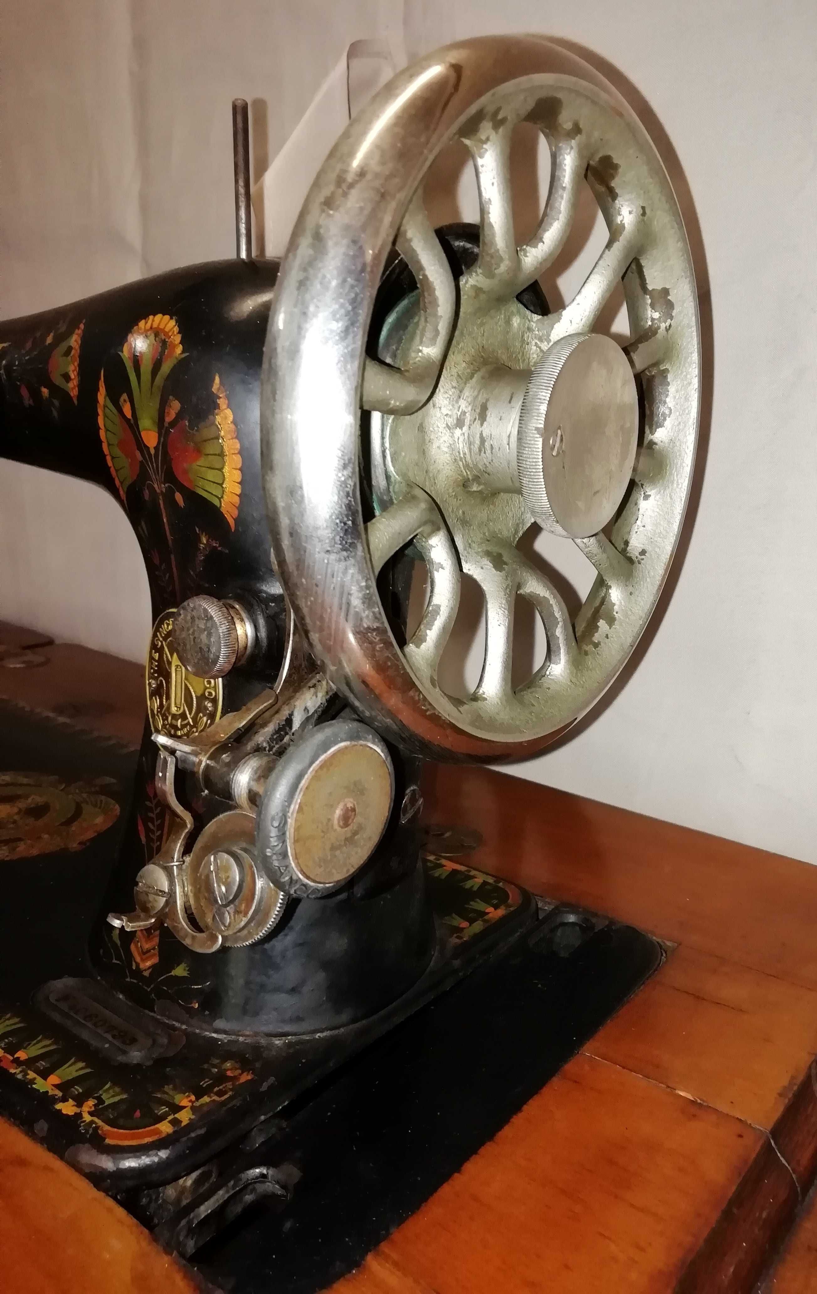 Máquina de costura antiga Singer 66K de 1910