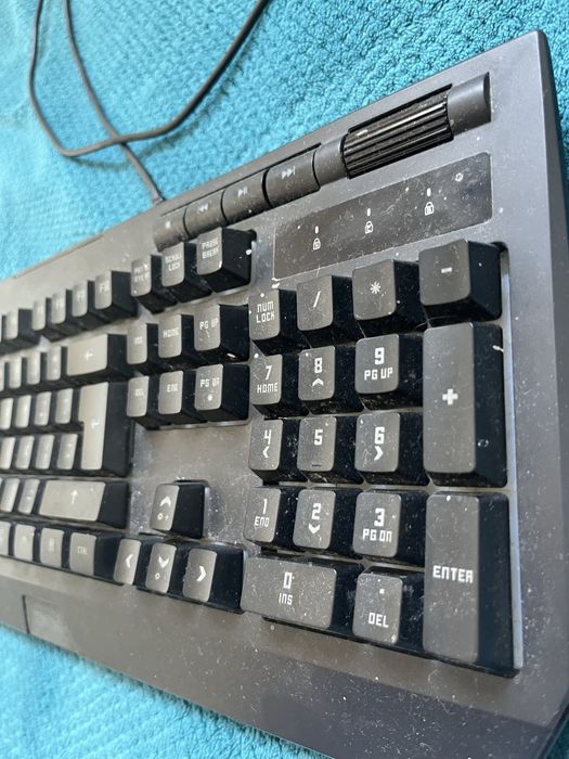 Teclado KROM Kuma Preto