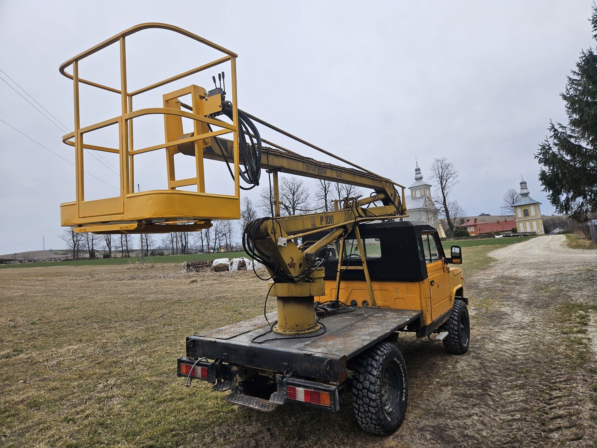 Honker 2000 podnosnik koszowy bumar p100