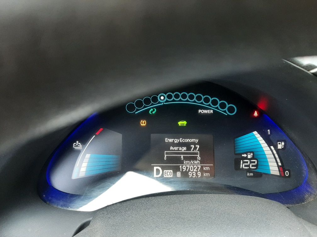 Продам Nissan Leaf 30 кВт, 2016