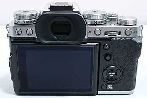 Fujifilm X-T3 boasts a 26.1MP APS-C-format X-Trans CMOS 4