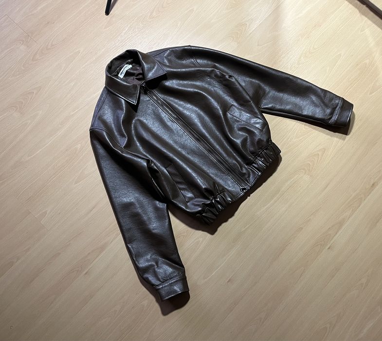 Кожана курточка пиджак коричнева кожанка коричневая куртка зам.кожа