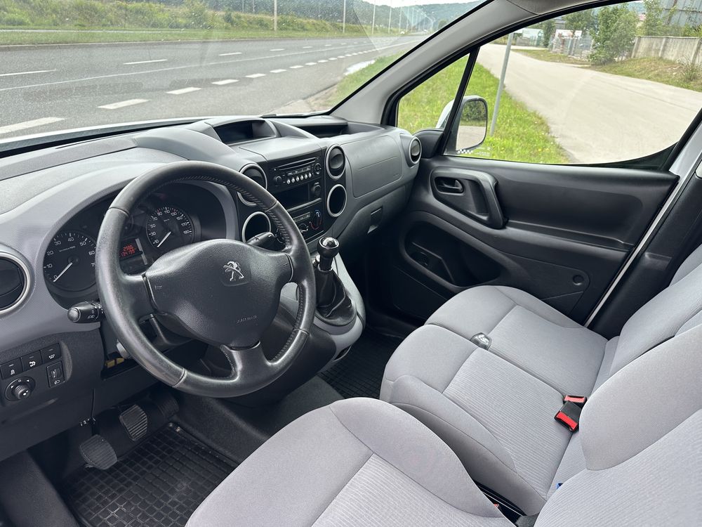 PEUGEOT PARTNER 2015/16 1.6 hdi 90km originalny przbieg  klima
