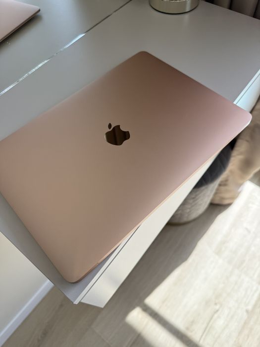 Ноутбук APPLE MacBook Air A2179