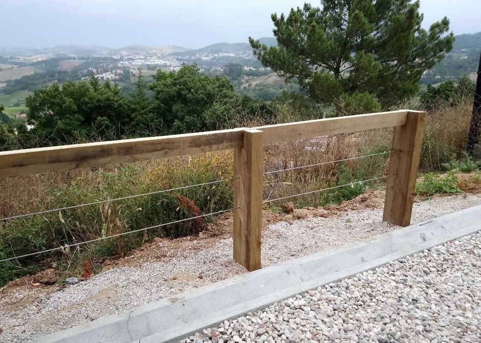 Carpintarias . interiores e exteriores