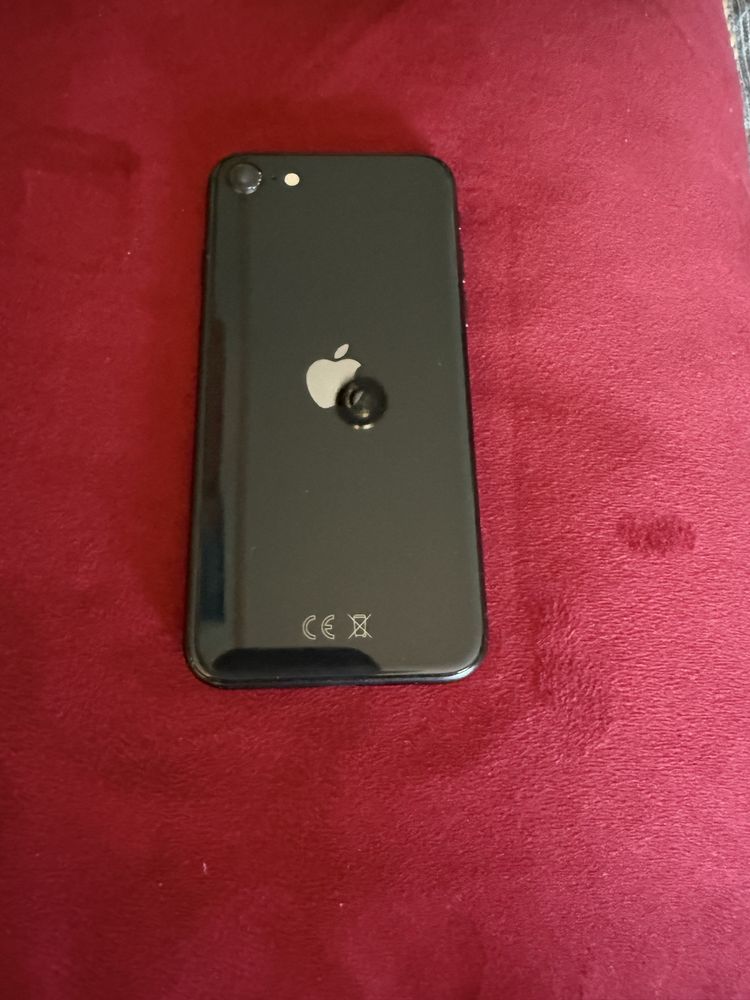 Sprzedam IPhone SE