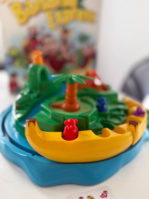 Весела сімейна гра від Ревенсбургер «Банановий Експрес».