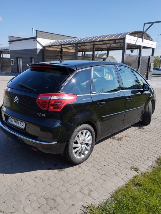 Авто має страховку