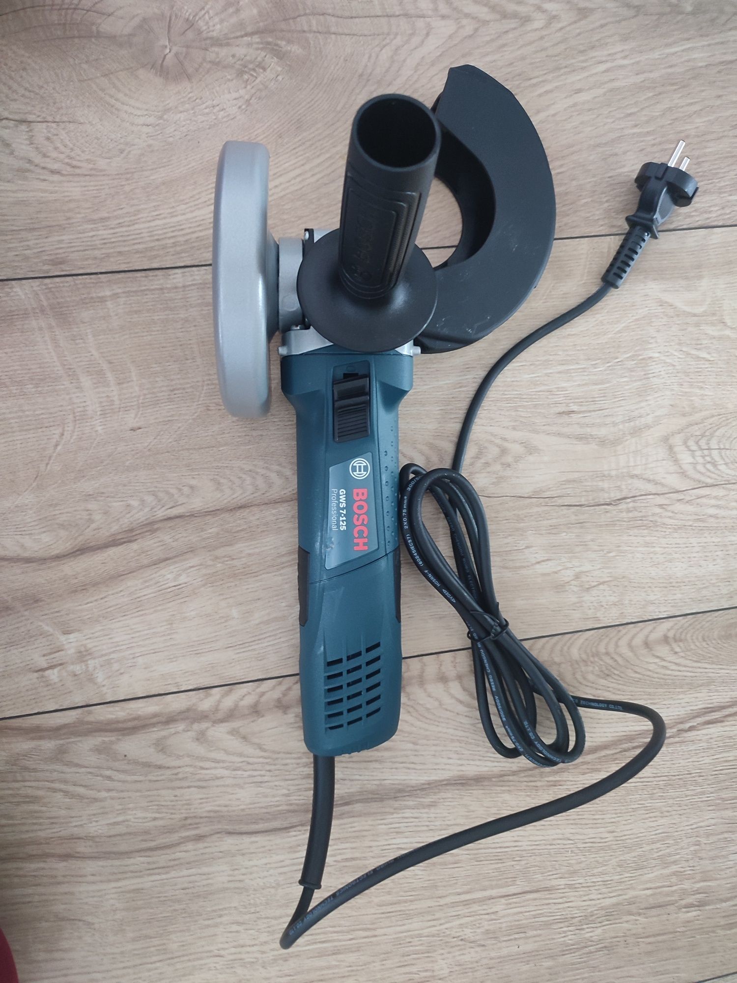 Szlifierka Bosch professional GWS 7-125 nowa