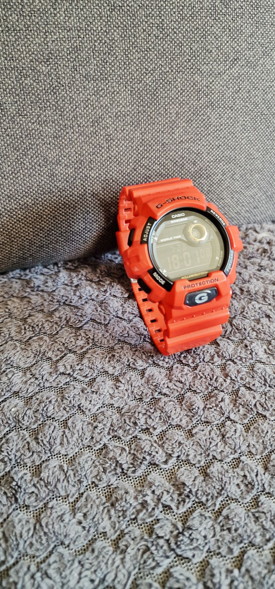 Casio G-Shock G-8900A czerwony