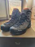 Buty męskie SALEWA TRAINER 2 MID GTX M 44.5