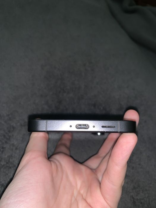 Продам Samsung galaxy s24 fe в чудовому стані