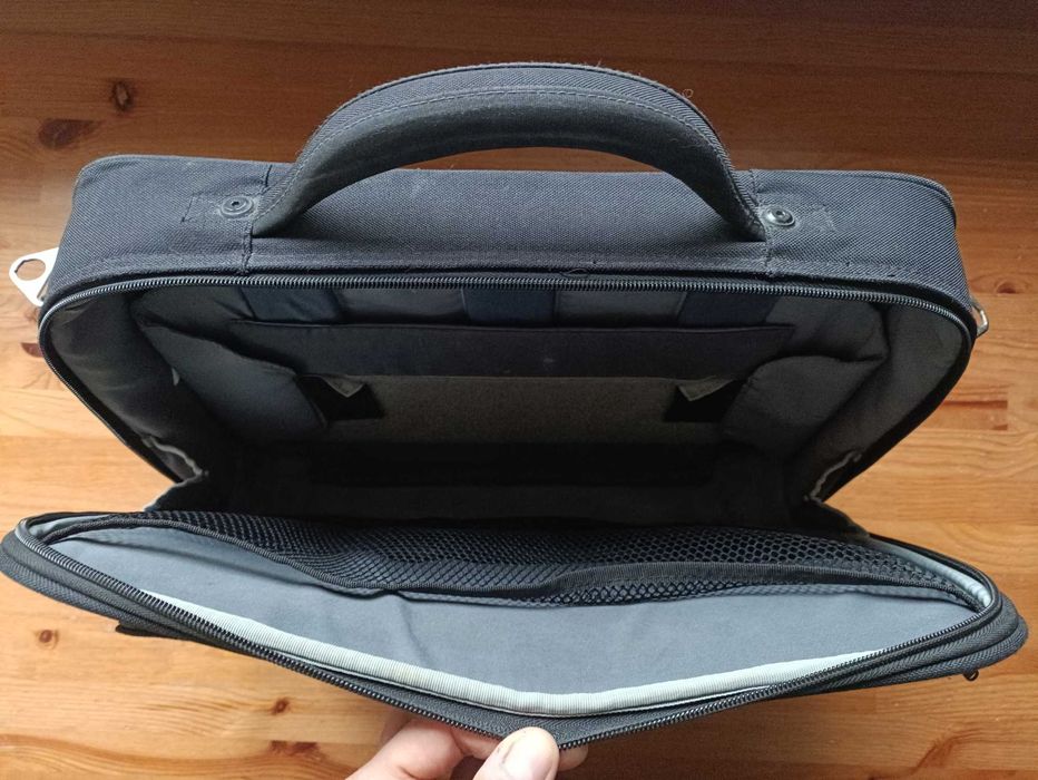 Case Logic Torba 17'' Czarna