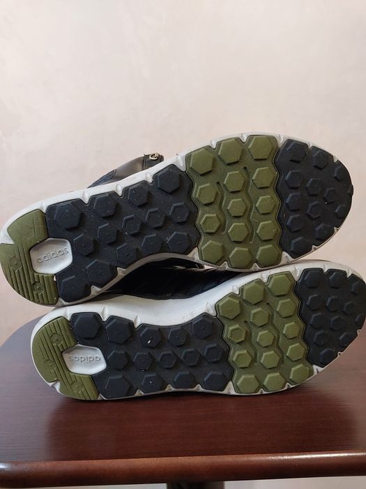 Ботинки кроссовки Adidas оригинальные кожа   раз 42
