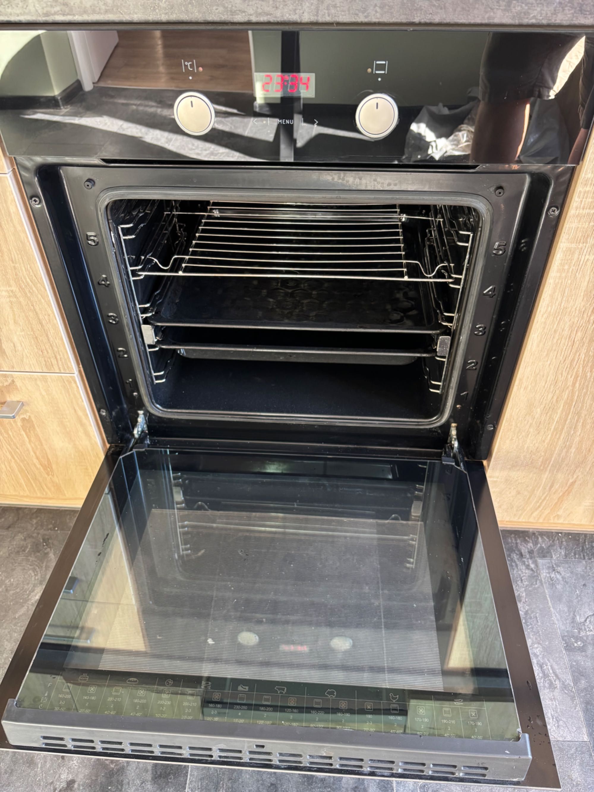 Piekarnik do zabudowy Amica EB7541B FUSION termoobieg