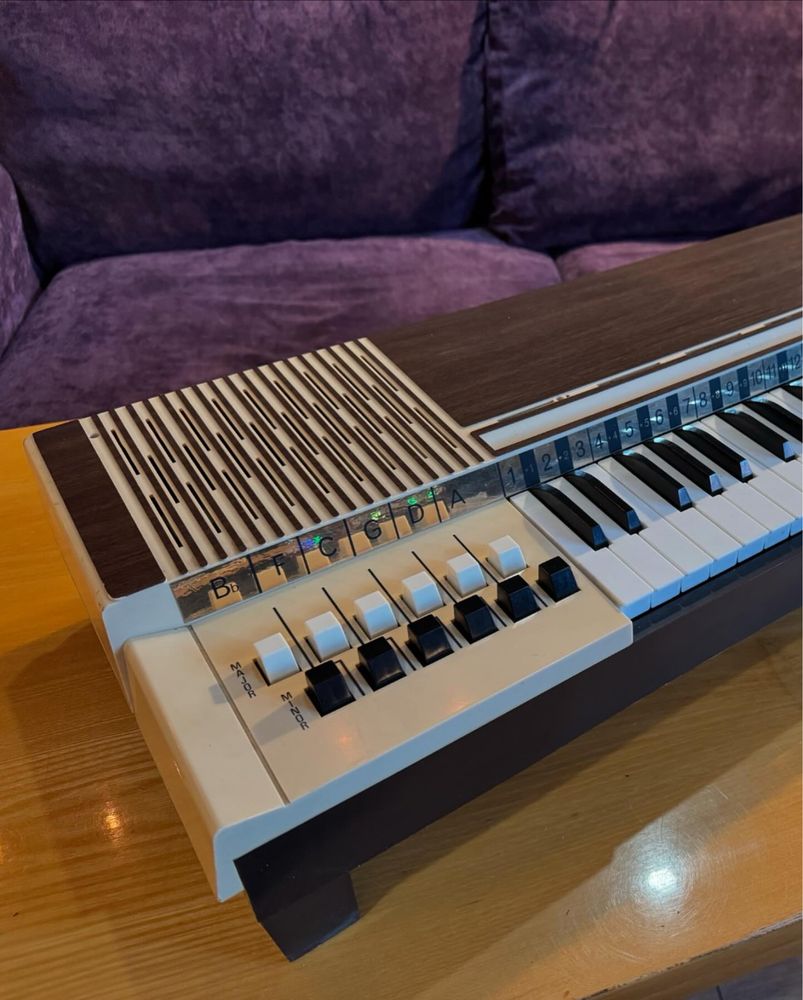 Bontempi B9 klasyczny keyboard vintage