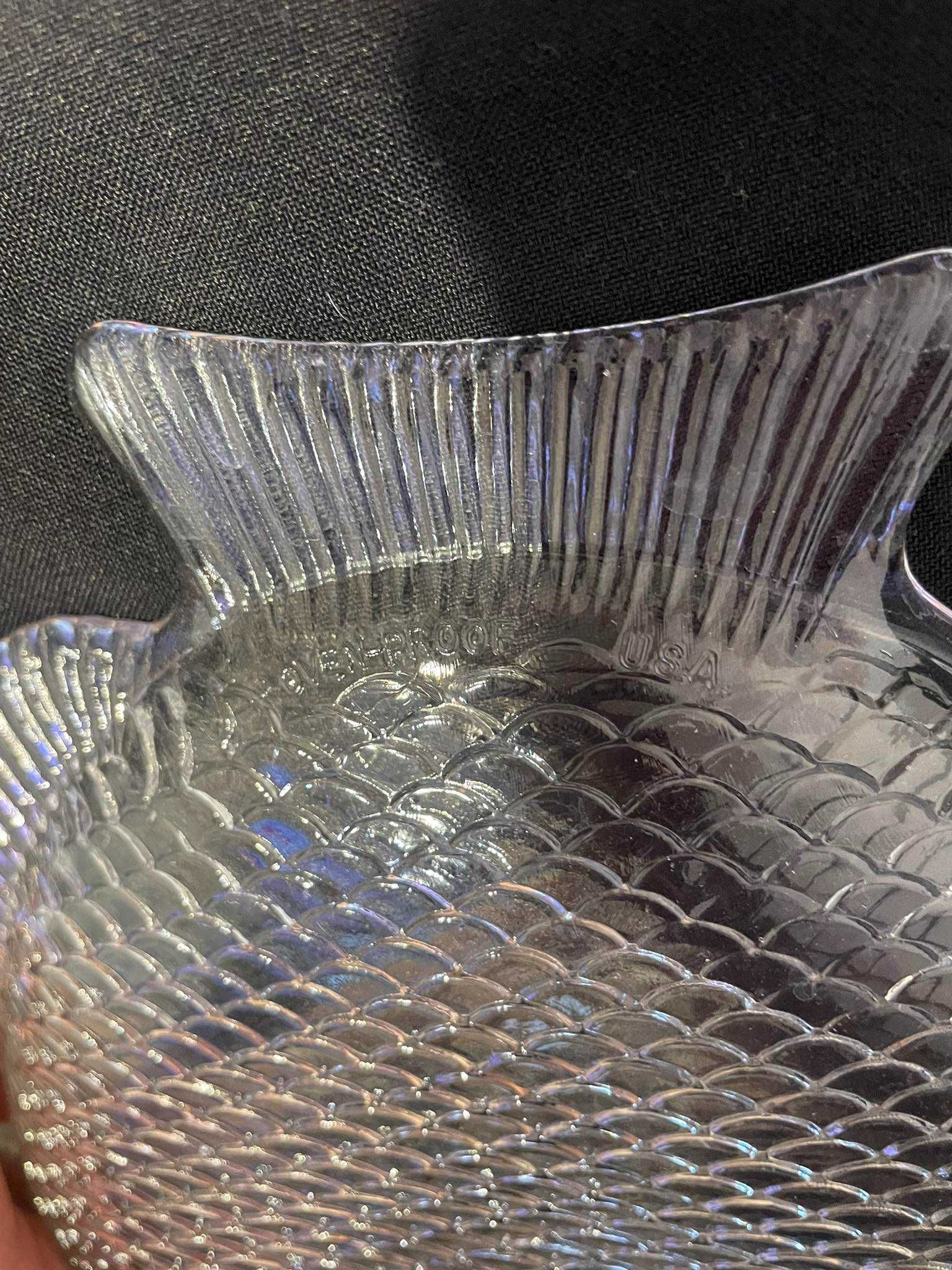 Patera szklana w kształcie rybki - OVER-PROOF USA