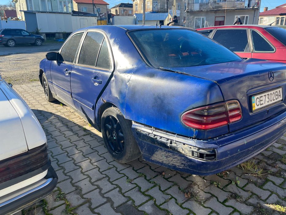 Mercedes W210 2.2 дизель. Обміняю.