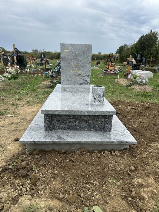 Виготовлення  Пам'ятників