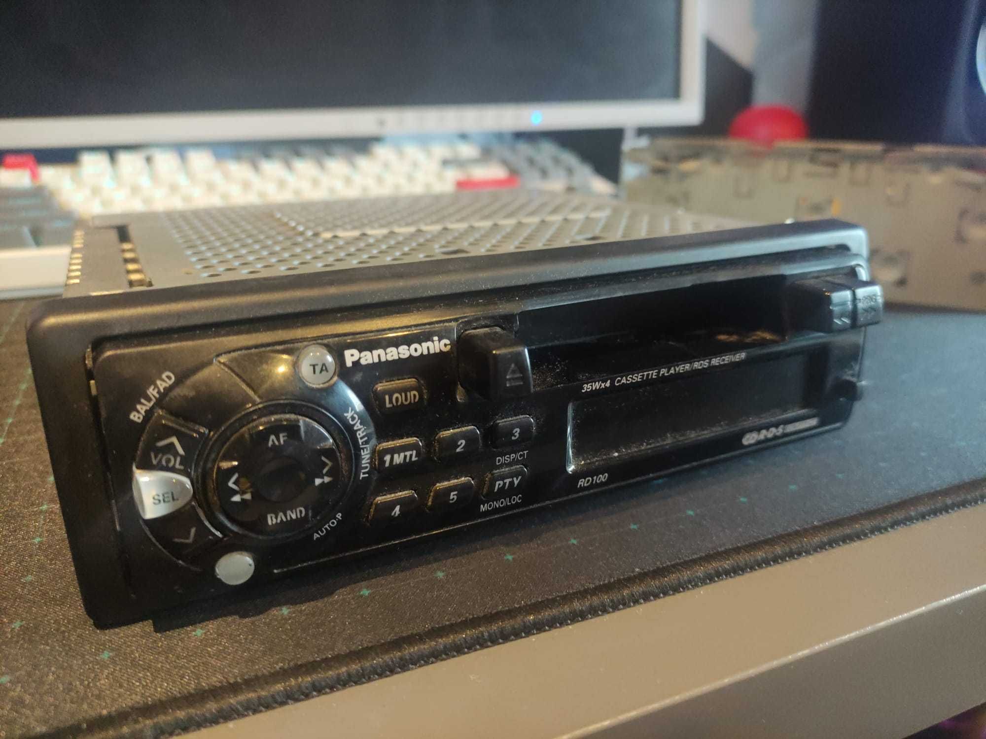 Panasonic RD100 Radio odtwarzacz samochodowy na kasety retro