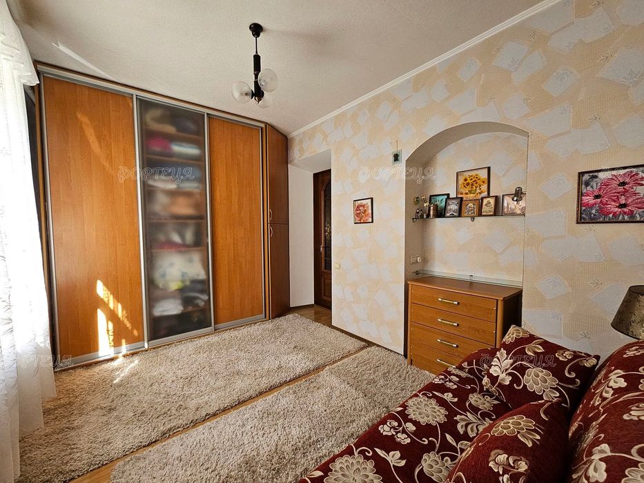 Продаж житлового будинку у Підгородному, поруч  школа