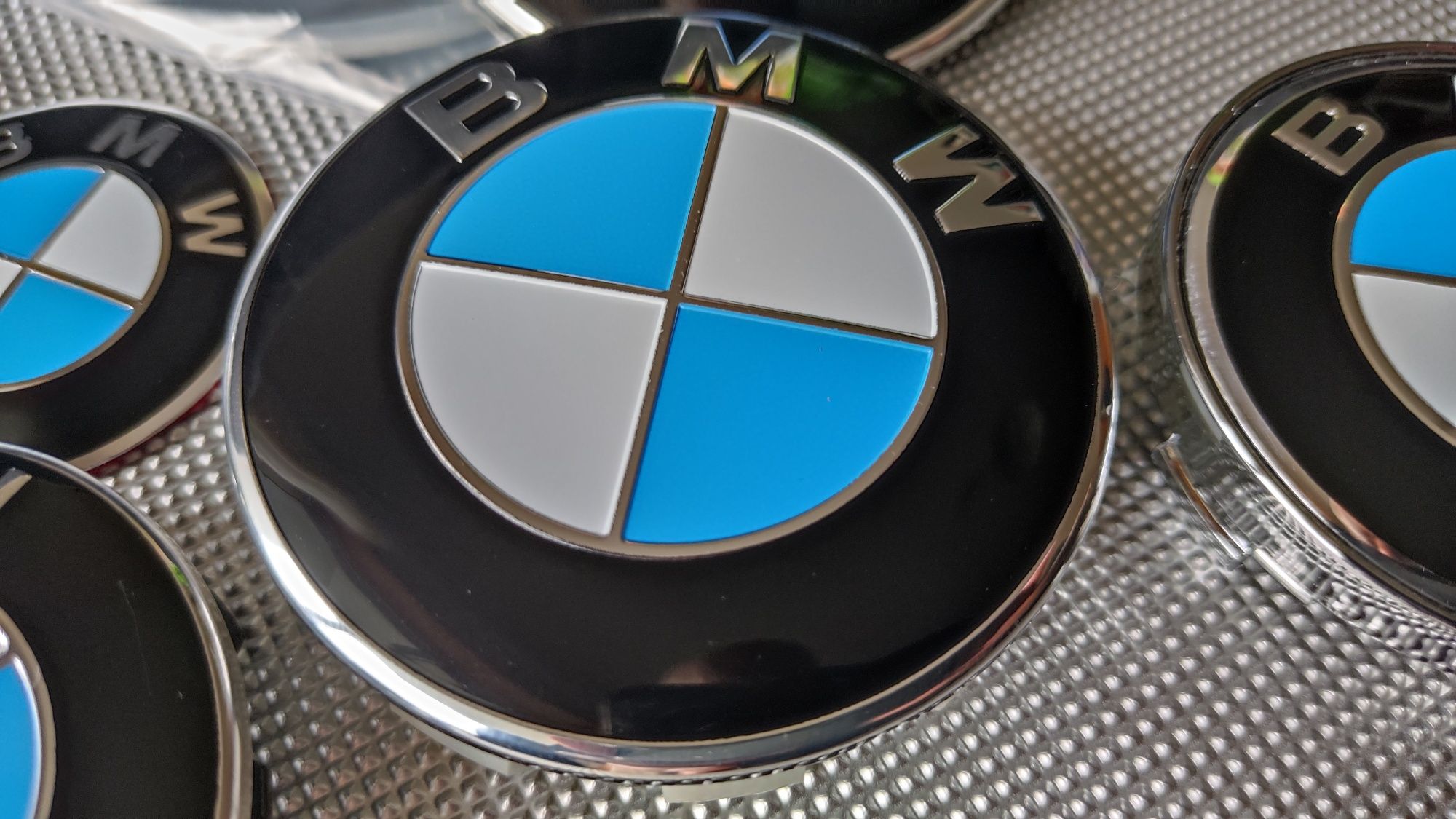 Emblemas BMW 82/78/74/68/60/56/45mm