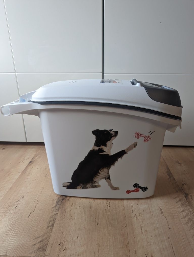 CURVER Pojemnik na karmę dla psa 6kg 15l