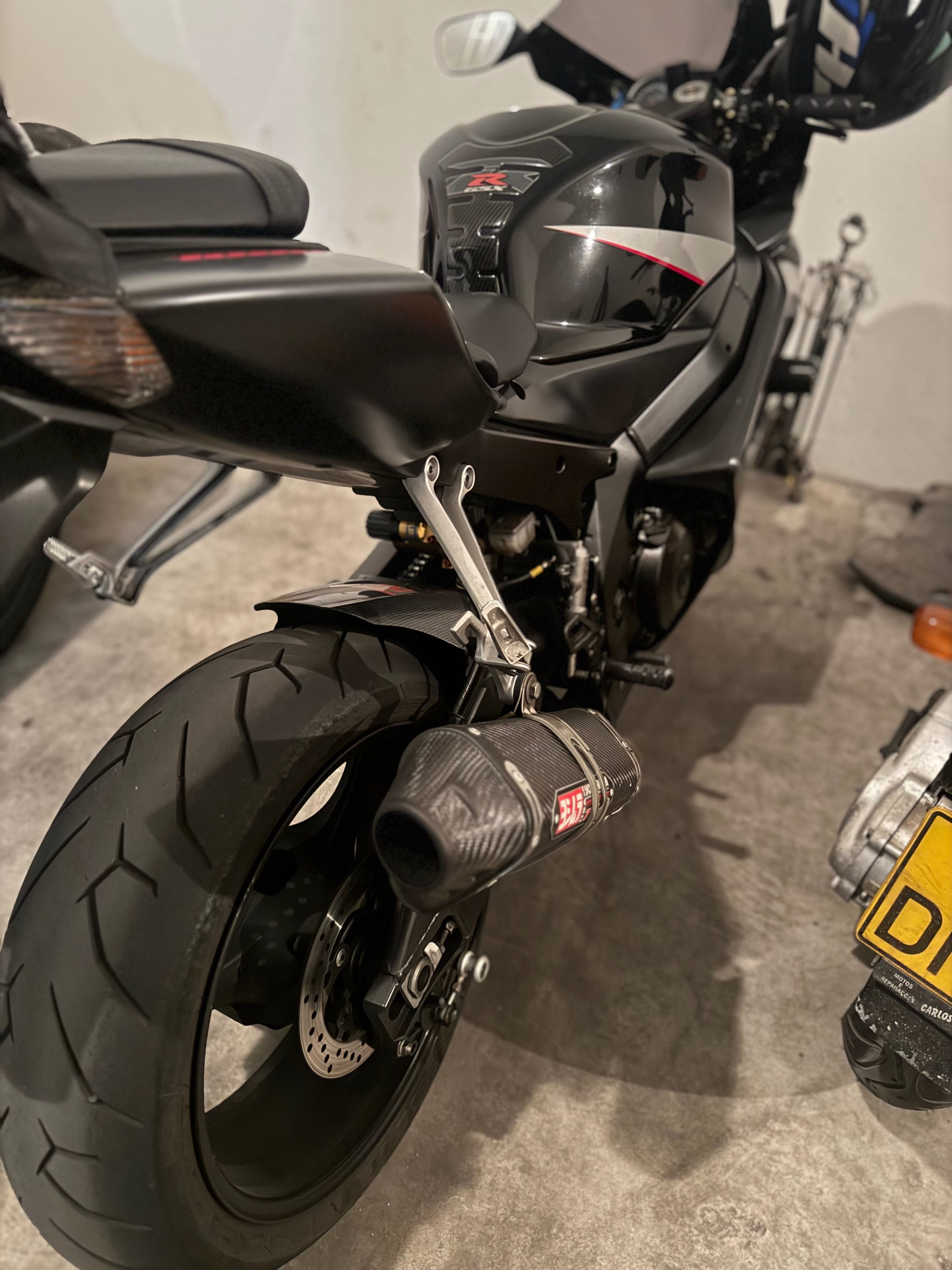 Suzuki GSXR 1000 k6